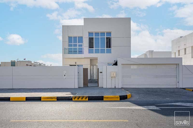 位于阿兹拉 4 卧室的别墅 225000 AED - 15012001 位于阿兹拉 4 卧室的别墅 225000 AED - 15012001