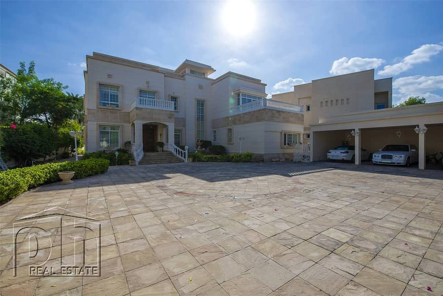P Sector/ Lake facing / Classical family home with lovely views P Sector/ Lake facing / Classical family home with lovely views