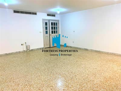 DAZZLING FLAT | Impeccable unit of Large 4 BHK with Maids Room . DAZZLING FLAT | Impeccable unit of Large 4 BHK with Maids Room .