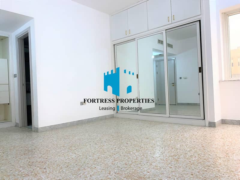 DAZZLING FLAT | Impeccable unit of Large 4 BHK with Maids Room .