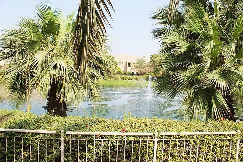 Lake View 5 BR Villa in Meadows 8 Lake View 5 BR Villa in Meadows 8