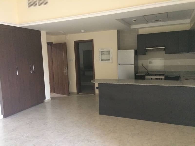 Huge Studio with Balcony at Imperial Res JVT