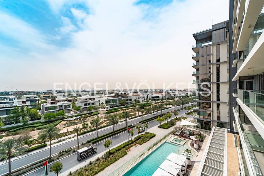 Ready Now | Prime Location | Large Unit Ready Now | Prime Location | Large Unit
