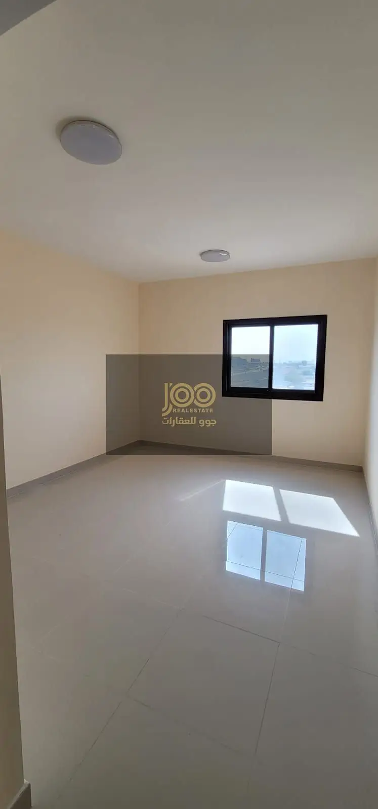 Office for business owners seeking a prime location and practical space - View 2