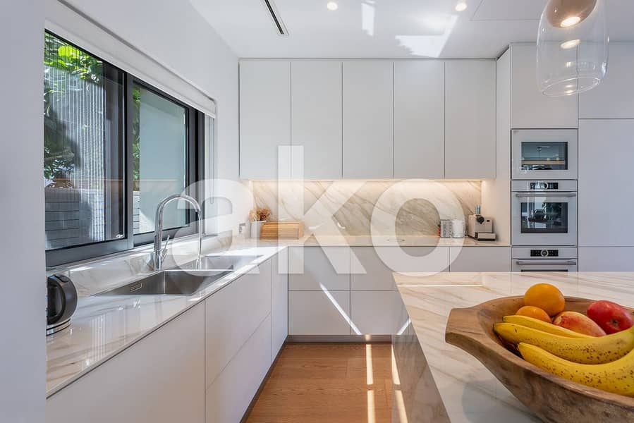 Price Drop | Fully Upgraded | Private Pool | Corner Price Drop | Fully Upgraded | Private Pool | Corner