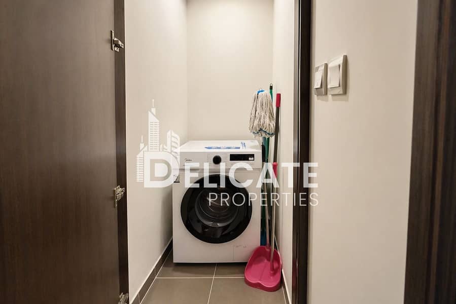 9 Washroom. jpg