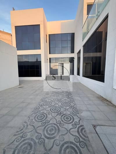 Villa de 5 chambres à à louer à Al Barsha, Dubai - WhatsApp Image 2025-12-22 at 11.42. 13 AM (1). jpeg Villa de 5 chambres à à louer à Al Barsha, Dubai - WhatsApp Image 2025-12-22 at 11.42. 13 AM (1). jpeg
