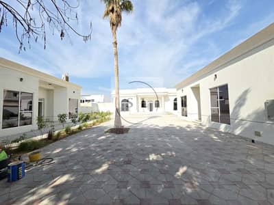 9 Schlafzimmer Villa zum zur Miete in Al Barsha, Dubai - WhatsApp Image 2025-12-04 at 12.05. 52 PM. jpeg 9 Schlafzimmer Villa zum zur Miete in Al Barsha, Dubai - WhatsApp Image 2025-12-04 at 12.05. 52 PM. jpeg