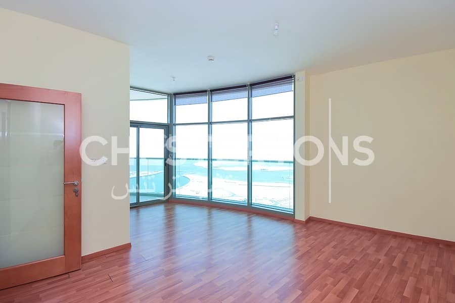 Ready to Move!! 1 BR in the Beach Towers