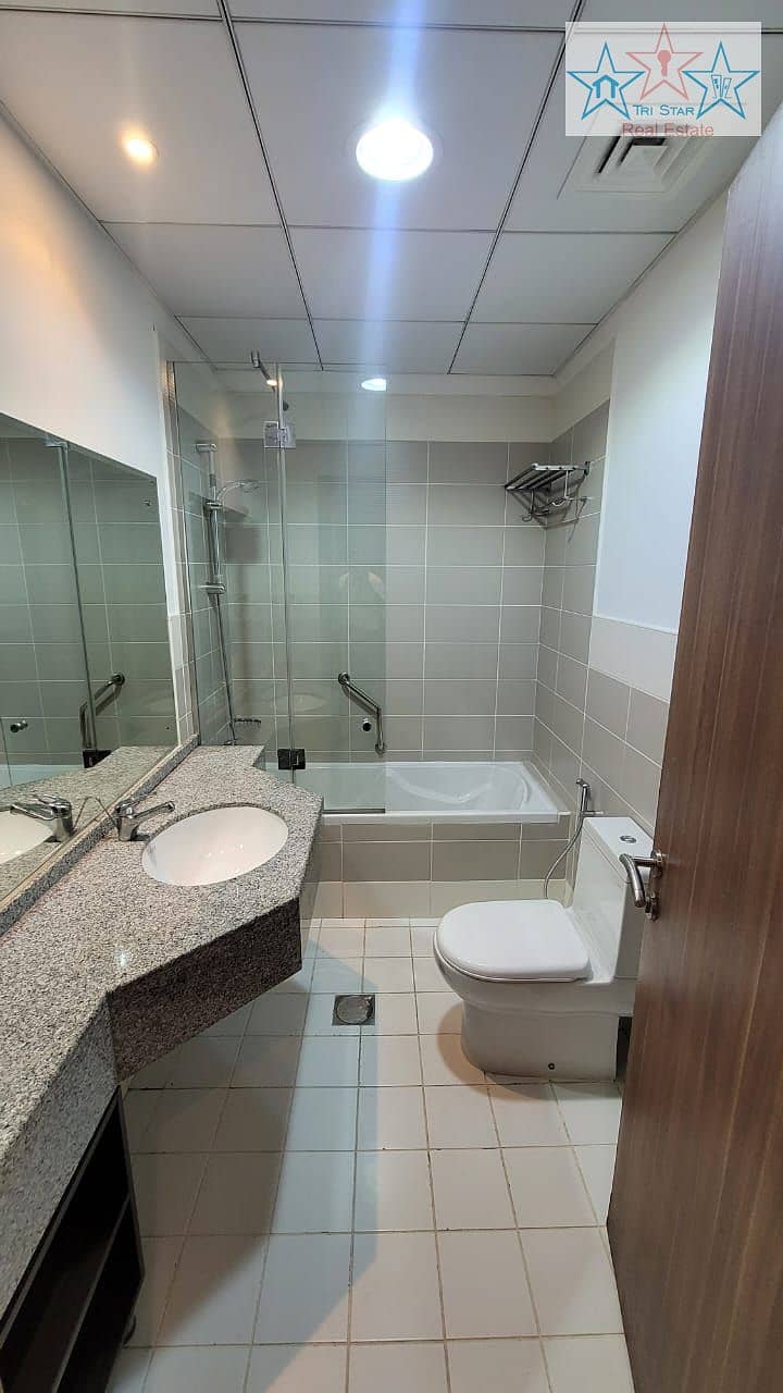 9 JVT WASHROOMS. jpeg
