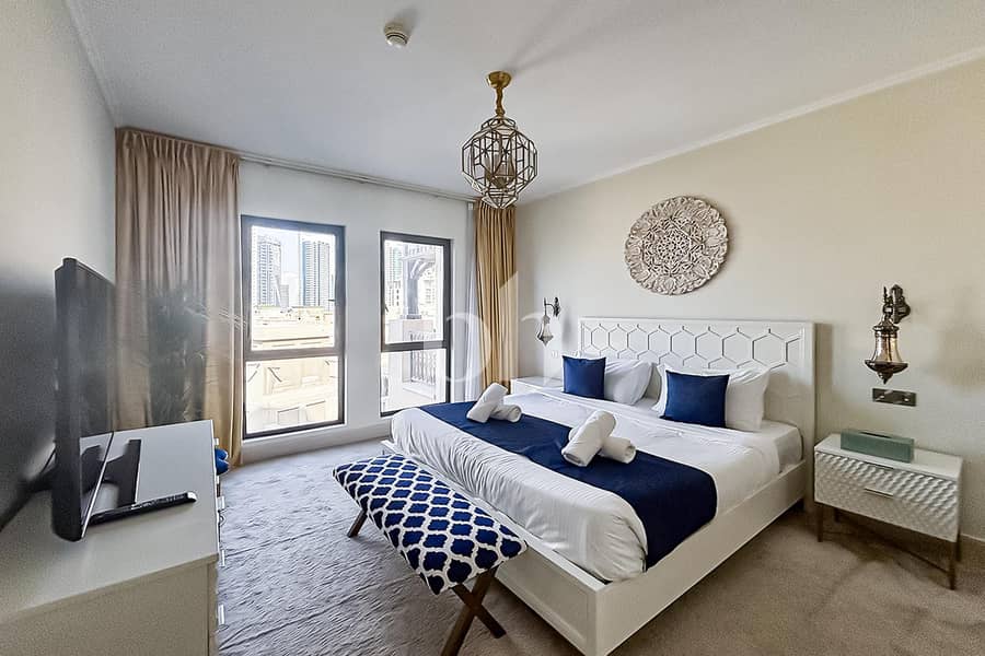 6 Image 0