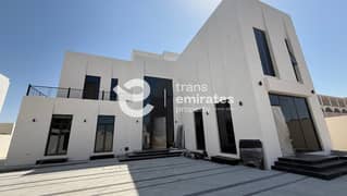 Luxurious villa For Rent|Brand New |VVIP