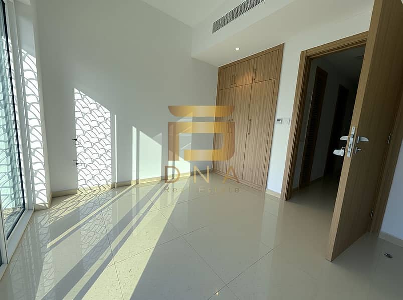 12 phototune. ai_1777289530. png