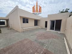 فیلا في الجزات 4 غرف 120000 درهم - 15020476