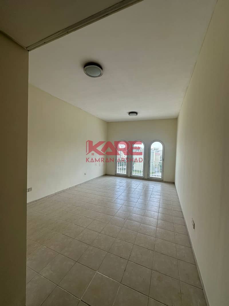 Close to Metro Studio For Rent Close to Metro Studio For Rent