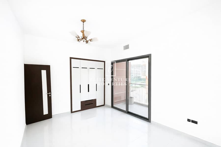 ELEGANT 2BR | SPACIOUS | PRIME LOCATION ELEGANT 2BR | SPACIOUS | PRIME LOCATION