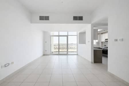 شقة 1 غرفة نوم للايجار في مدينة دبي للاستديوهات، دبي - Modern apartment with spacious living room. png شقة 1 غرفة نوم للايجار في مدينة دبي للاستديوهات، دبي - Modern apartment with spacious living room. png