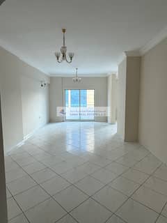 شقة في وسط المدينة 3 غرف 50000 درهم - 15022533