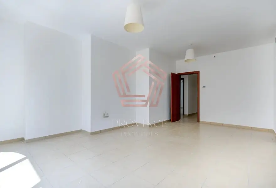 Well Maintained | Low Floor | Spacious Layout in Jumeirah Beach Residence (JBR)