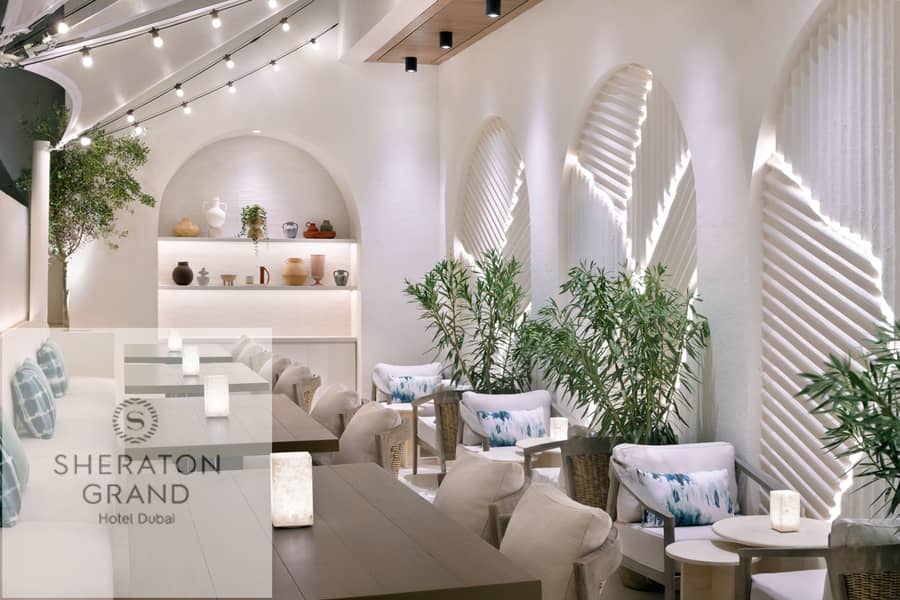 8 DXBGH_Lounge During The Night. JPG
