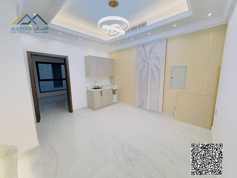 15 4c4d6c38-5d69-4d15-a4b0-0dd189b38949. jpg