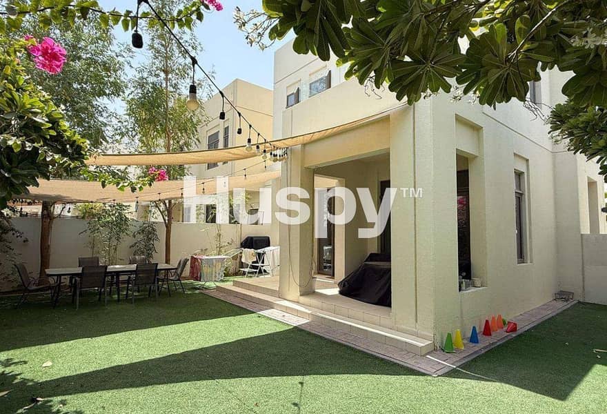 Corner | Large Plot | Pool and Park View Corner | Large Plot | Pool and Park View