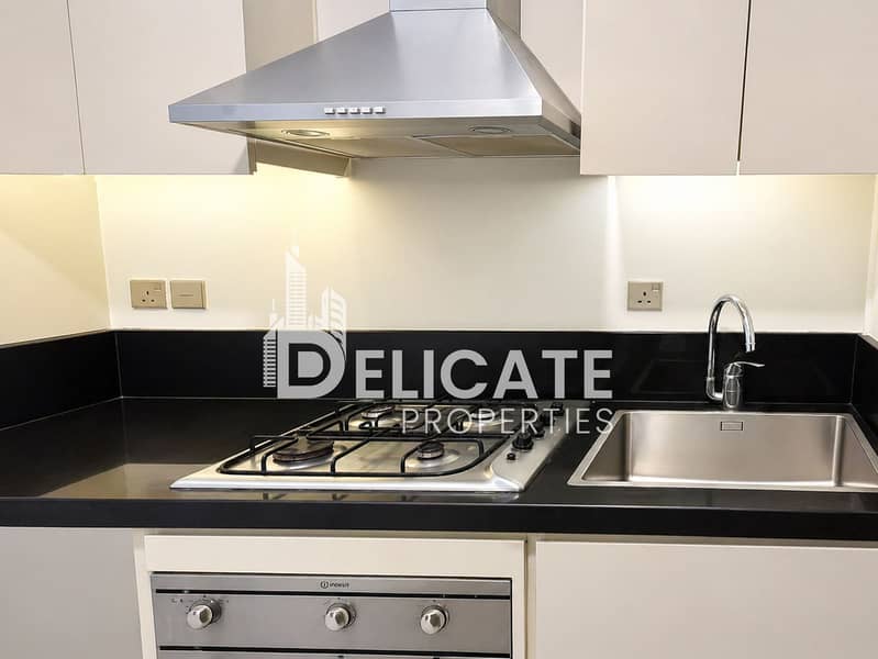 4 Kitchen. jpg