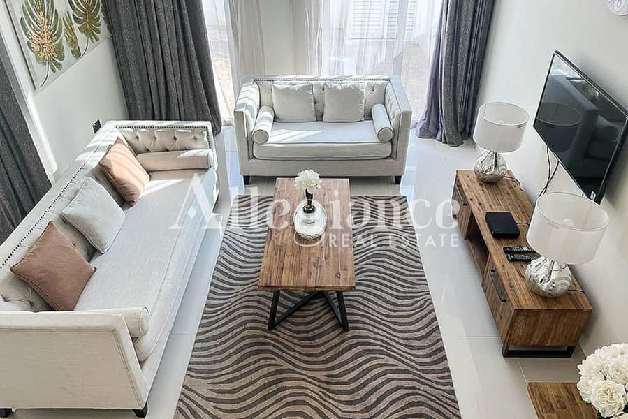 Stunning R2M14 | Fully Furnished | Vastu Compliant Stunning R2M14 | Fully Furnished | Vastu Compliant