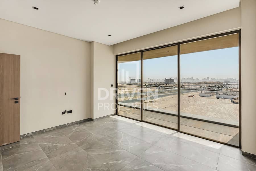 Spacious Layout | Waterfront Living | Vacant - Image 5