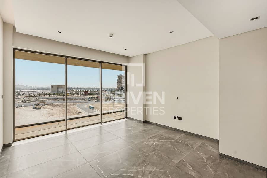 Spacious Layout | Waterfront Living | Vacant - Image 7