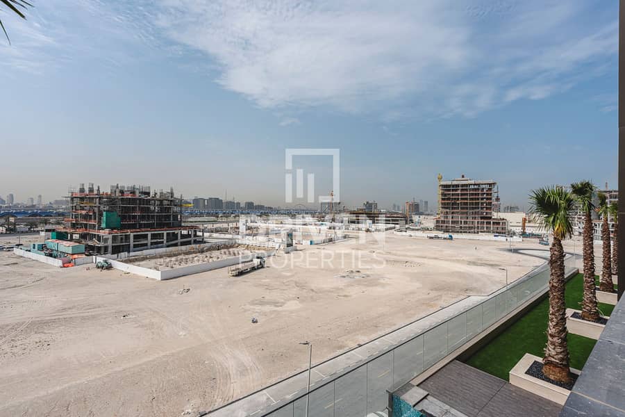 Spacious Layout | Waterfront Living | Vacant - Image 19