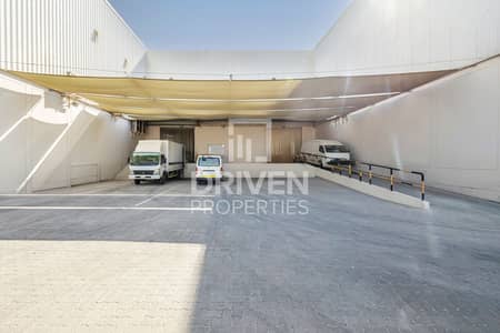 Warehouse for Rent in Dubai South, Dubai - Spacious Warehouse with Office | Great Location Warehouse for Rent in Dubai South, Dubai - Spacious Warehouse with Office | Great Location