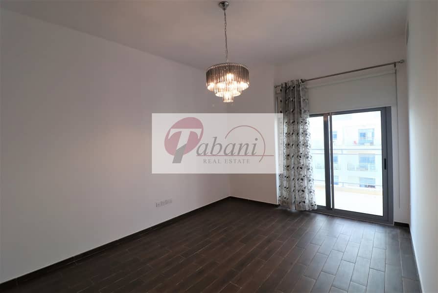 Spacious Layout|2 Bed + Maid's Room|Vacant