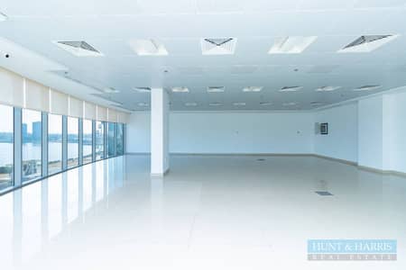 Office para en Alquiler en Cornich Ras Al Khaimah, Ras Al Khaimah - Oficina en Cornich Ras Al Khaimah, 159000 AED - 15032409