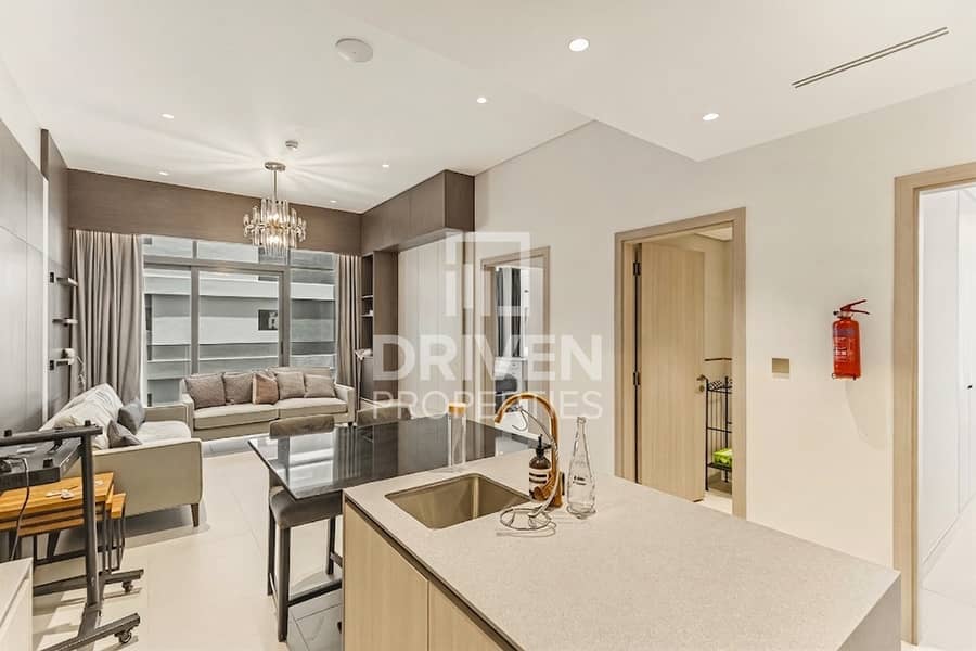 Upgraded Unit | Genuine Resale | Premium Building Upgraded Unit | Genuine Resale | Premium Building