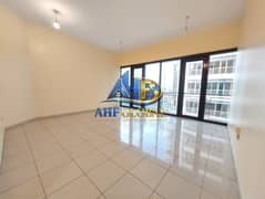 شقة في شارع المطار 2 غرف 80000 درهم - 14962940