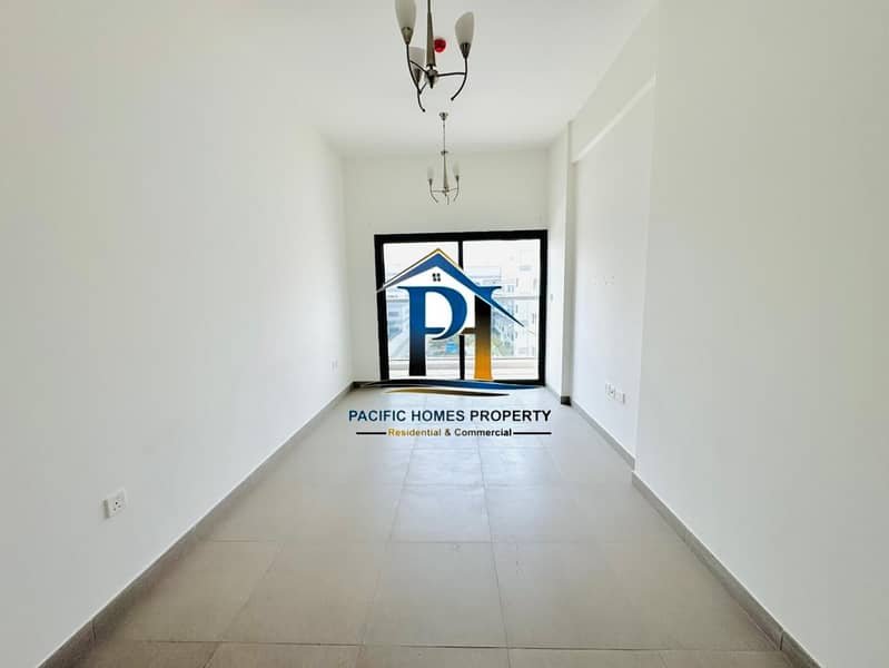 ELEGANT | 1BHK | BALCONY | POOL | GYM | PARKING | ONLY FAMILY