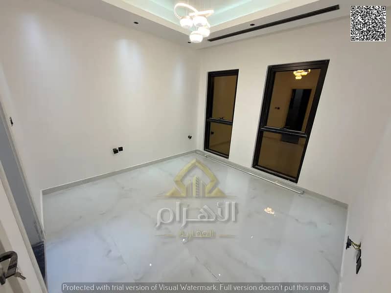 15 829176760-1066x800. webp