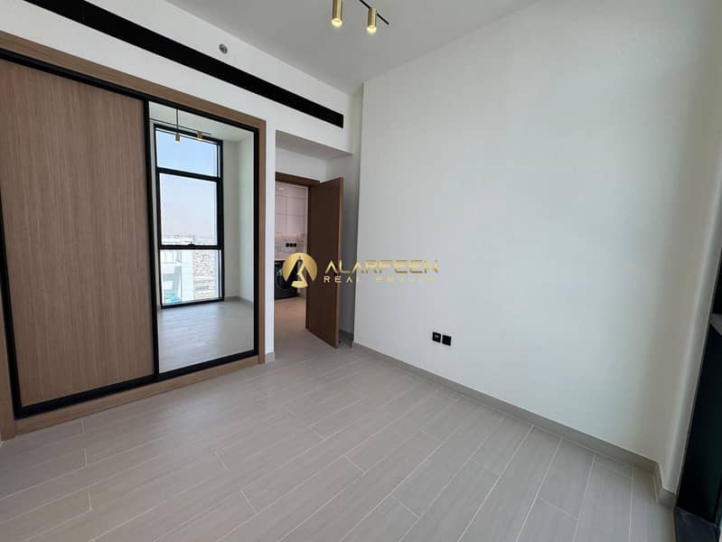 4 27c6040a-3d7d-4673-b989-31863fb65cb1. jpg
