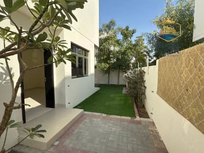3 Camere Townhouse in Affitto a DAMAC Hills 2 (Akoya by DAMAC), Dubai - e83b953d-9d5b-487c-90ae-ffce3139c2fc. jpg 3 Camere Townhouse in Affitto a DAMAC Hills 2 (Akoya by DAMAC), Dubai - e83b953d-9d5b-487c-90ae-ffce3139c2fc. jpg