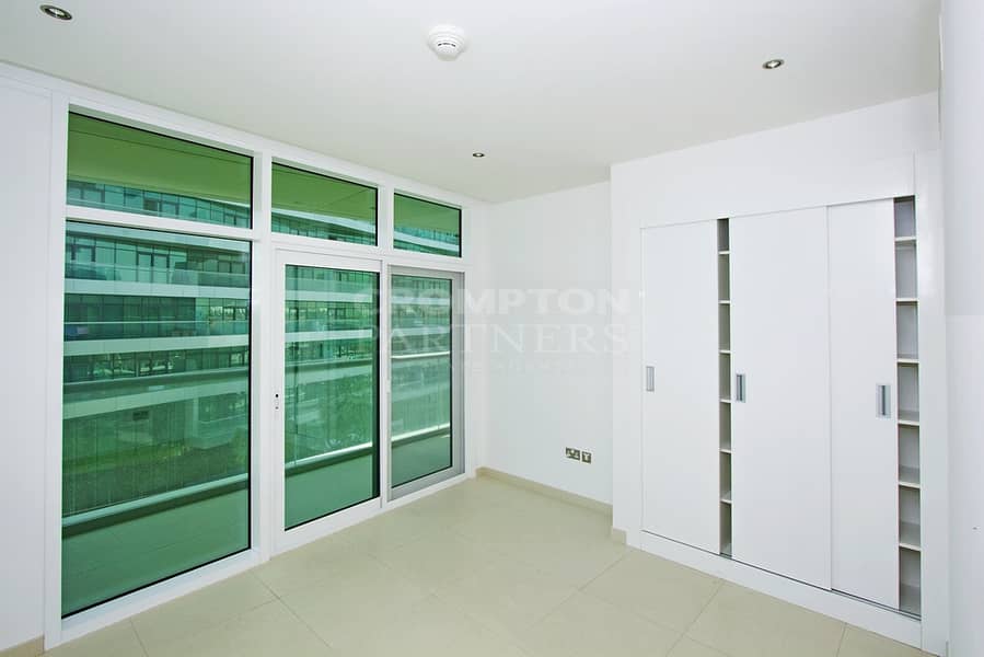 Beautiful 2BR Apt | Tenanted | Prime Location Beautiful 2BR Apt | Tenanted | Prime Location