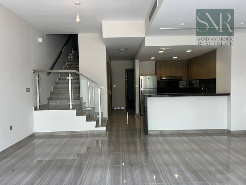 Таунхаус в Дамак Хиллс,Силвер Спрингс, 4 cпальни, 215000 AED - 15035527 Таунхаус в Дамак Хиллс,Силвер Спрингс, 4 cпальни, 215000 AED - 15035527