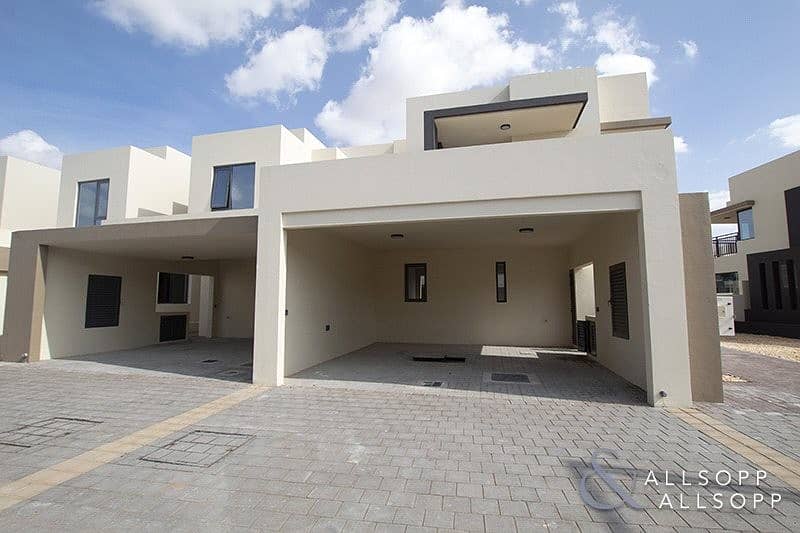 6 Exclusive | 5 Bedrooms | Close to Pool
