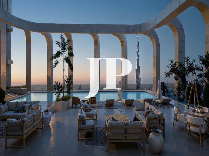 10 SWIMMING POOL & OBSERVATORY DECK. jpg