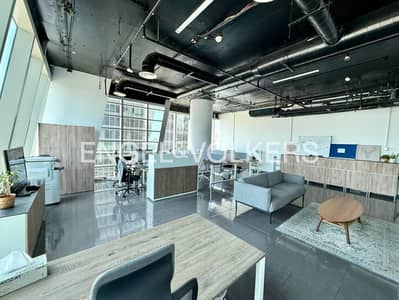 Office for Rent in Business Bay, Dubai - Corner Unit | Fully Furnished | Close To Metro