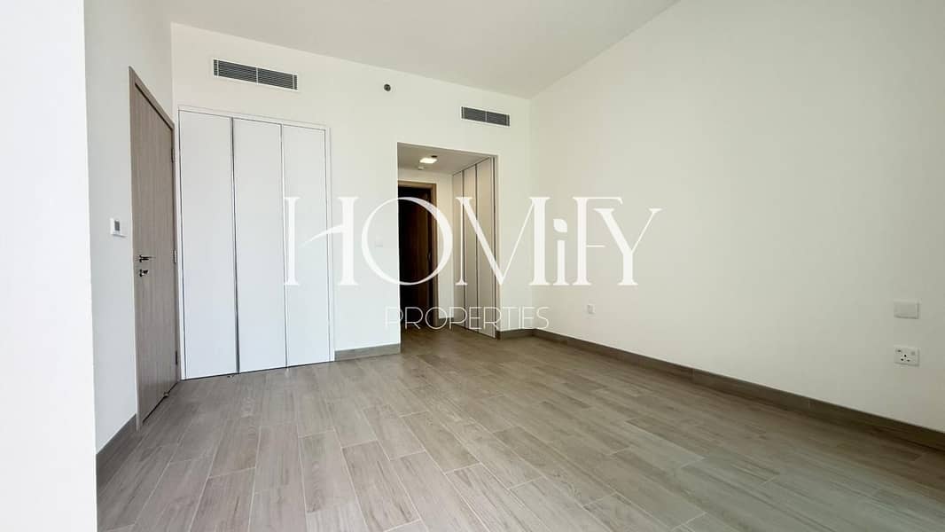 7 59e2fccc-7ff8-495c-82b7-7fa75b08d54f. jpg