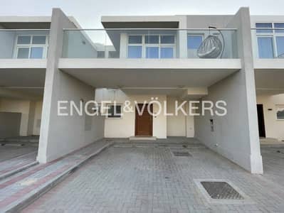 3 Bedroom Townhouse for Sale in DAMAC Hills 2 (Akoya by DAMAC), Dubai - Single Row | Vacant | Family Community 3 Bedroom Townhouse for Sale in DAMAC Hills 2 (Akoya by DAMAC), Dubai - Single Row | Vacant | Family Community
