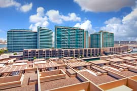 Exclusive and VACANT | 4 Payments | Canal View