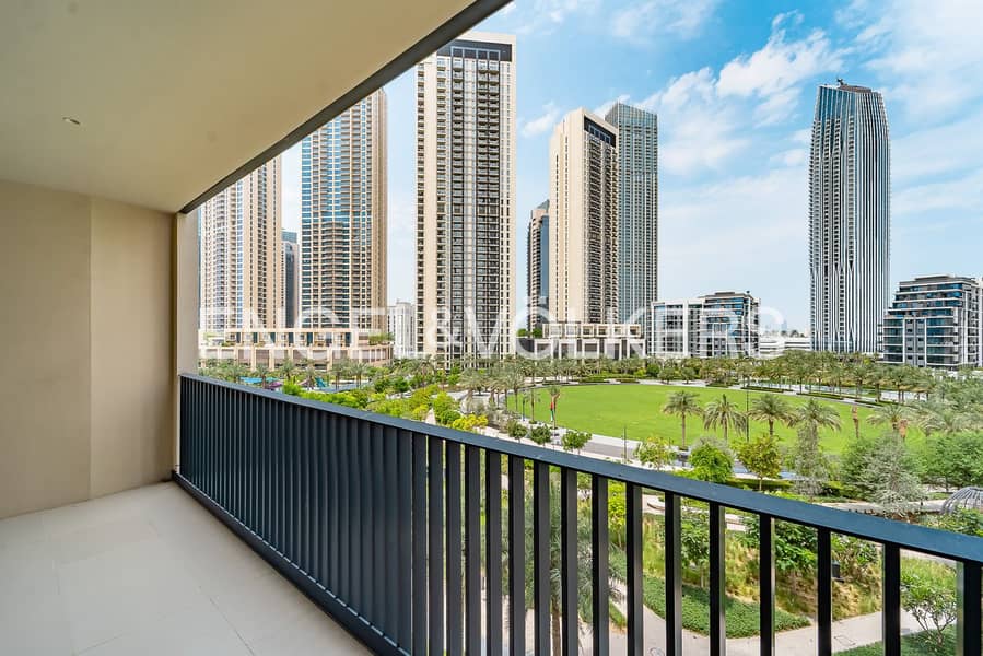 Full Park View | Vacant | Quiet Luxury Home Full Park View | Vacant | Quiet Luxury Home