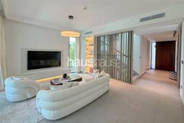 Internal | Upgraded | Closed Kitchen